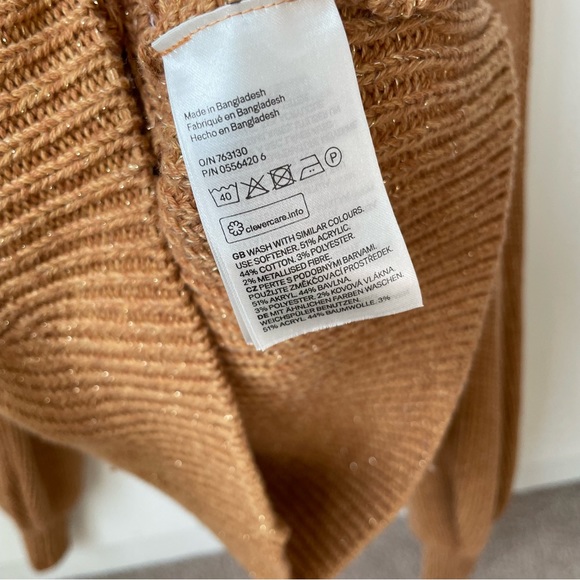 H&M Bell Sleeve Sweater - Picture 11 of 11